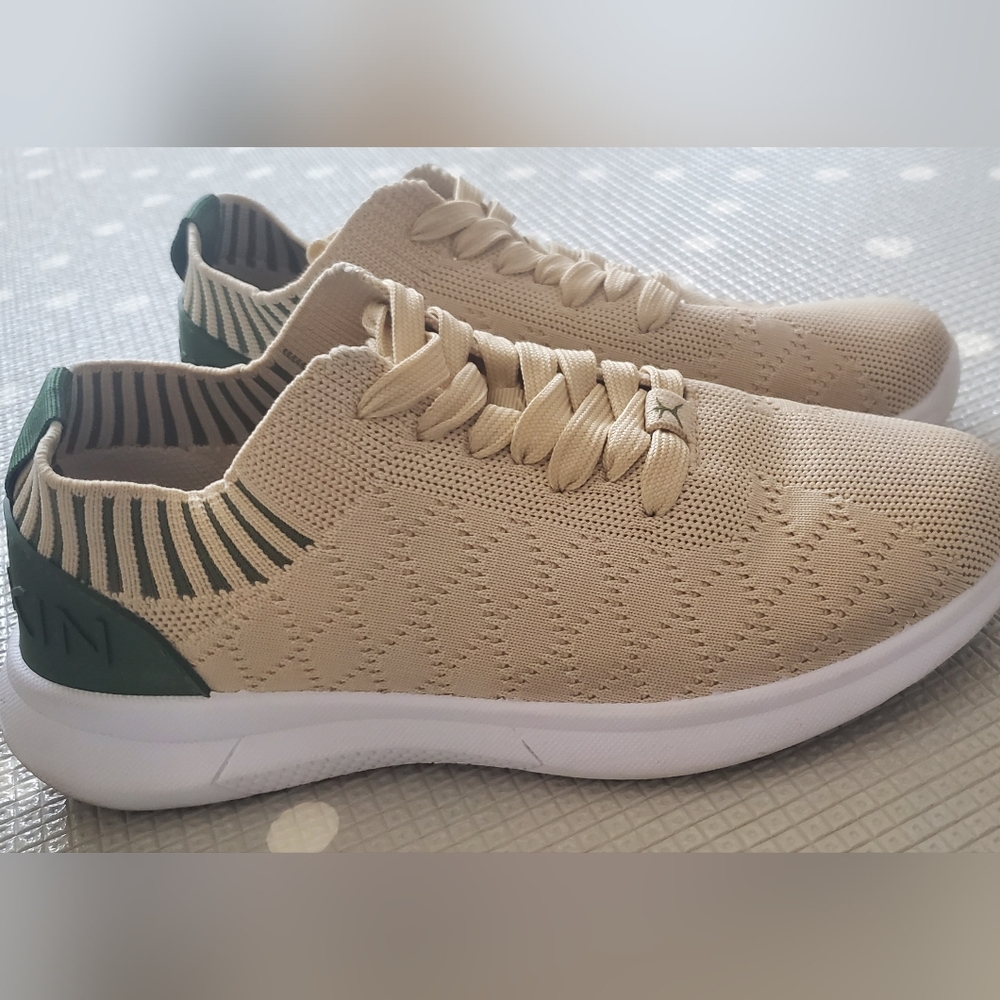Womens sneakers